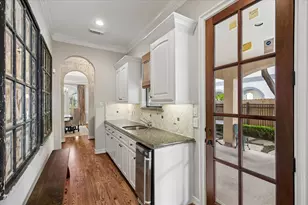 802 Anderson St, Bellaire, TX 77401 - Photo 15