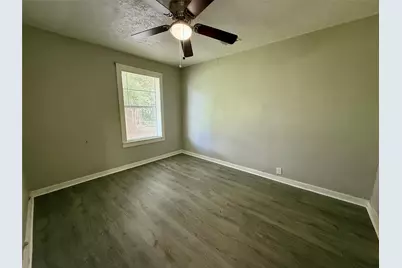 308 Bennett, West Columbia, TX 77486 - Photo 9