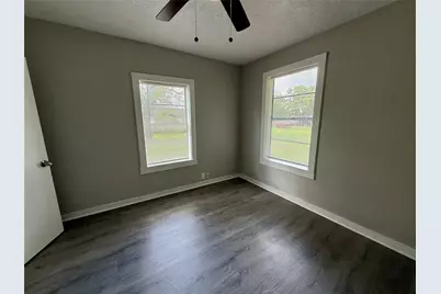 308 Bennett, West Columbia, TX 77486 - Photo 11