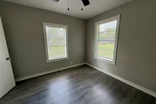 308 Bennett, West Columbia, TX 77486 - Photo 11