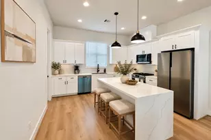 1809 Brooks St, Houston, TX 77026 - Photo 1