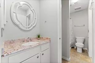 71 Hideaway Dr, Friendswood, TX 77546 - Photo 23