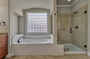 34 Pawprint Pl, The Woodlands, TX 77382 - Photo 23