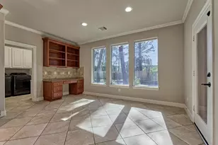 34 Pawprint Pl, The Woodlands, TX 77382 - Photo 15