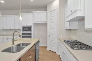8930 Moose Trl, Manvel, TX 77578 - Photo 11