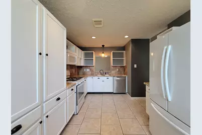 14407 Sun Harbor Drive, Houston, TX 77062 - Photo 13