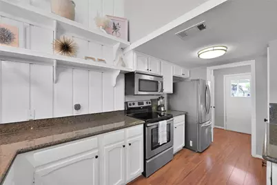 39 Lakeview Village, Conroe, TX 77356 - Photo 7