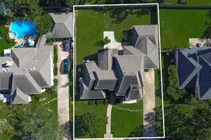 14819 Alderwick Dr, Sugar Land, TX 77498 - Photo 7