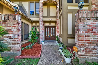 14819 Alderwick Drive, Sugar Land, TX 77498 - Photo 11