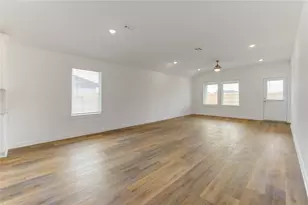 9027 Rose Water Trl, Iowa Colony, TX 77583 - Photo 21