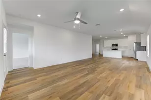 9027 Rose Water Trl, Iowa Colony, TX 77583 - Photo 27