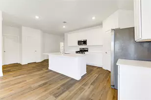 9027 Rose Water Trl, Iowa Colony, TX 77583 - Photo 15