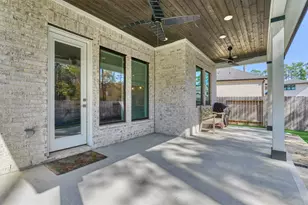 2 Honeycomb Rdg Pl, The Woodlands, TX 77380 - Photo 33