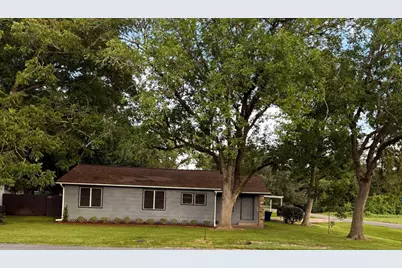 1102 E 2nd Street, Sweeny, TX 77480 - Photo 1