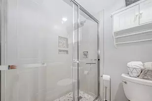 1860 White Oak Dr, Houston, TX 77009 - Photo 37