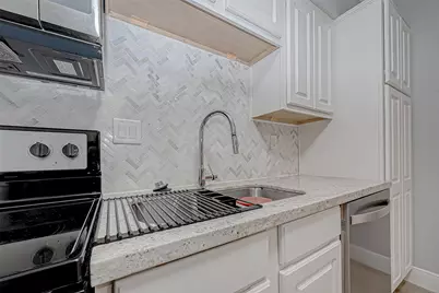 1860 White Oak Drive #375, Houston, TX 77009 - Photo 21