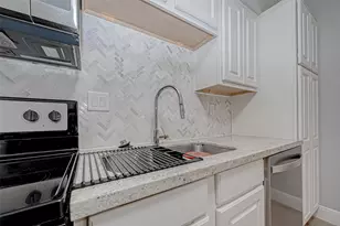 1860 White Oak Dr, Houston, TX 77009 - Photo 21