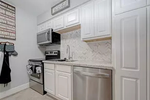 1860 White Oak Dr, Houston, TX 77009 - Photo 19