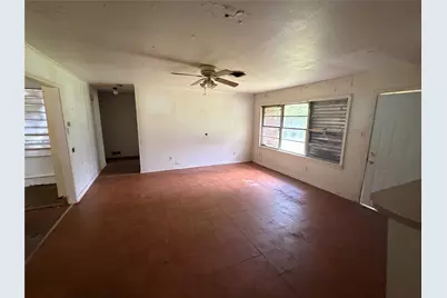 1301 N Vauthier Lane, La Marque, TX 77568 - Photo 7