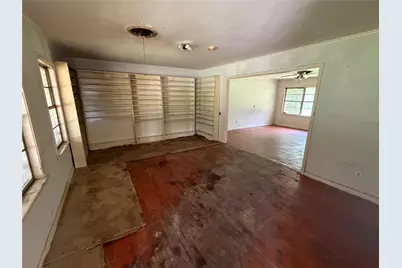 1301 N Vauthier Lane, La Marque, TX 77568 - Photo 3