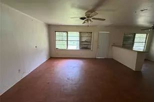 1301 N Vauthier Ln, La Marque, TX 77568 - Photo 5