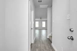 18514 Athena Flower Dr, Fresno, TX 77545 - Photo 3