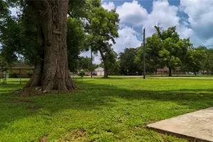 223 Lee Ave, Jones Creek, TX 77541 - Photo 43