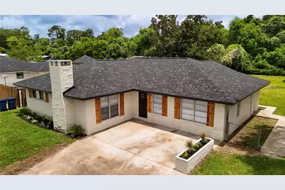223 Lee Avenue, Jones Creek, TX 77541 - Photo 3
