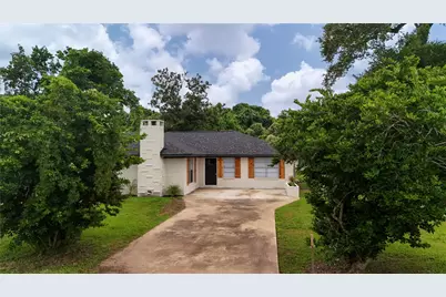 223 Lee Avenue, Jones Creek, TX 77541 - Photo 5