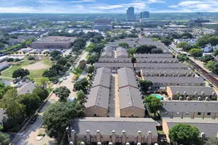 9800 Pagewood Ln, Houston, TX 77042 - Photo 7