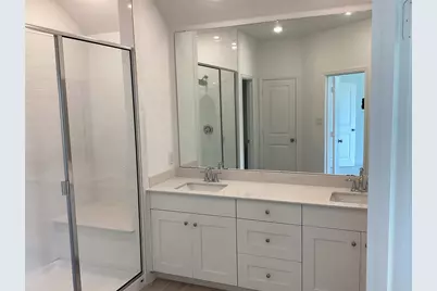 2813 Ravine Bluffs Court, League City, TX 77573 - Photo 5