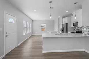 19218 Akin Dr, Crosby, TX 77532 - Photo 7