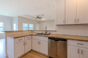 2422 Cardinal Dr, Bay City, TX 77414 - Photo 5