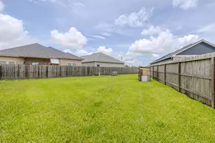2422 Cardinal Dr, Bay City, TX 77414 - Photo 33