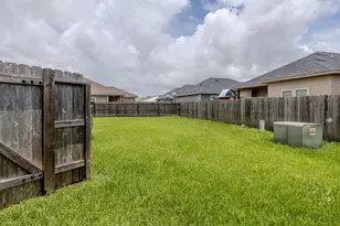 2422 Cardinal Dr, Bay City, TX 77414 - Photo 29