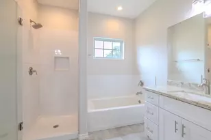 2422 Cardinal Dr, Bay City, TX 77414 - Photo 15