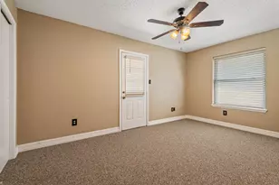 3214 Candlewood Ln, Montgomery, TX 77356 - Photo 15