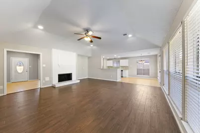 802 Foxglove Drive, Missouri City, TX 77489 - Photo 13