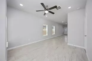 7987 Chateau St, Houston, TX 77028 - Photo 5
