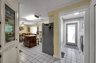 811 County Rd 2267, Cleveland, TX 77327 - Photo 15