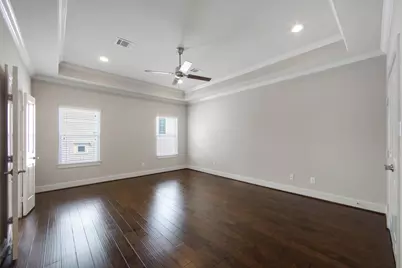 953 W 24th Street, Houston, TX 77008 - Photo 35
