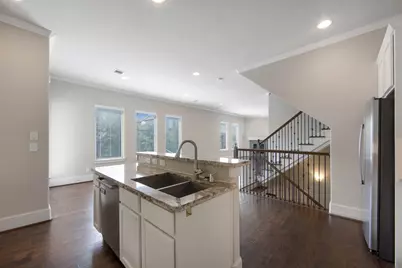 953 W 24th Street, Houston, TX 77008 - Photo 23