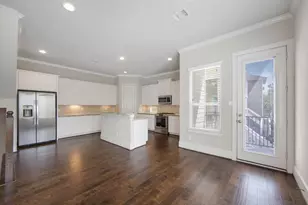 953 W 24th St, Houston, TX 77008 - Photo 17