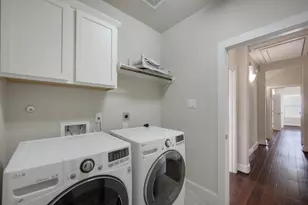 953 W 24th St, Houston, TX 77008 - Photo 29
