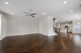 953 W 24th St, Houston, TX 77008 - Photo 11