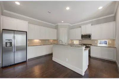 953 W 24th Street, Houston, TX 77008 - Photo 19