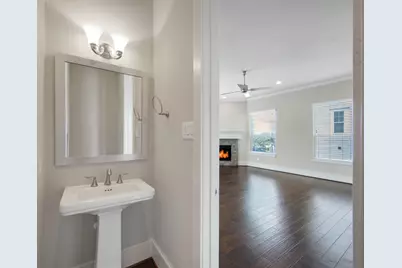 953 W 24th Street, Houston, TX 77008 - Photo 15