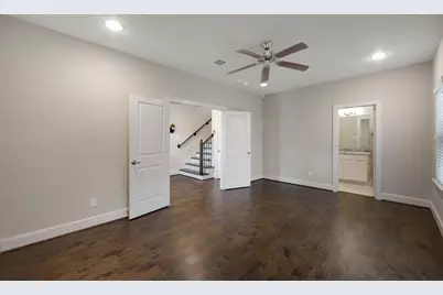 953 W 24th Street, Houston, TX 77008 - Photo 3