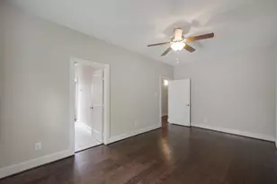 953 W 24th St, Houston, TX 77008 - Photo 31