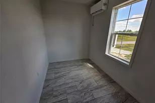 1368 Rd 5735, Cleveland, TX 77327 - Photo 15